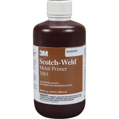 Produit de pr&eacute;paration du m&eacute;tal Scotch-Weld, 8 oz, Bouteille Maritime Industrial Rubber