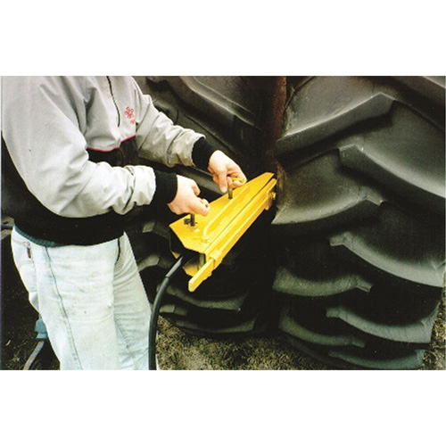 D&eacute;monte-talons hydraulique pour pneu agricole double s&eacute;rie Pro Maritime Industrial Rubber