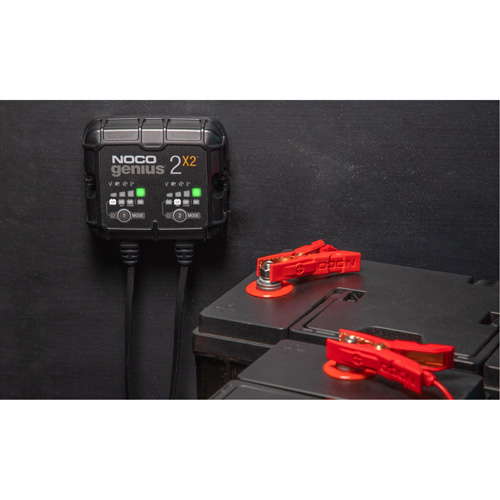 Chargeur de batterie 2 sorties de 4 A Genius 2X2 Maritime Industrial Rubber