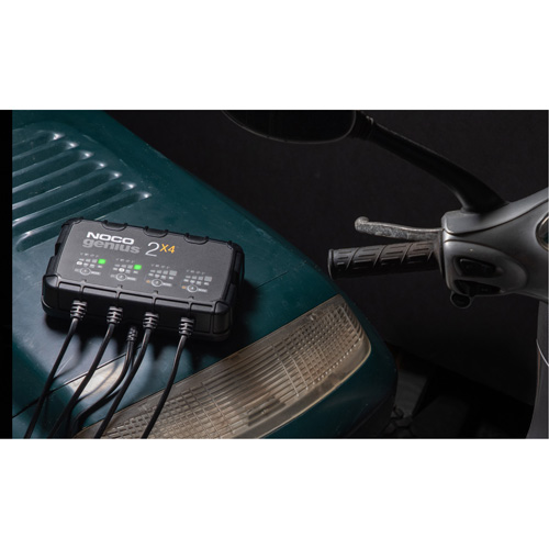 Chargeur de batterie 4 sorties de 8 A Genius 2X4 Maritime Industrial Rubber