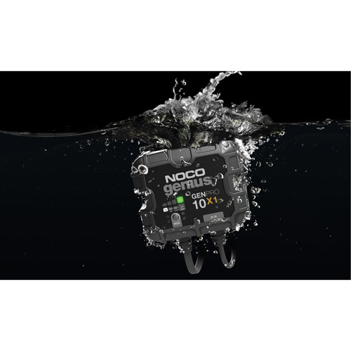 Chargeur de batterie embarqu&eacute; &agrave; 1 sortie de 10 amp&egrave;res GenPro10X1 Genius Maritime Industrial Rubber