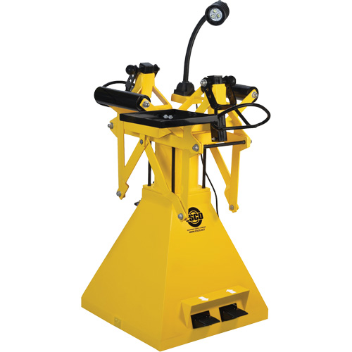&eacute;carteur pneumatique pour pneus de camionnettes et de camions l&eacute;gers Maritime Industrial Rubber