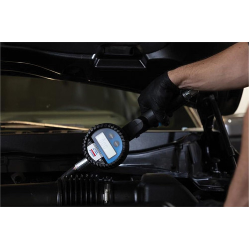 D&eacute;bitm&egrave;tre &eacute;lectronique de lubrifiant avec rallonge flexible &agrave; 90° Maritime Industrial Rubber