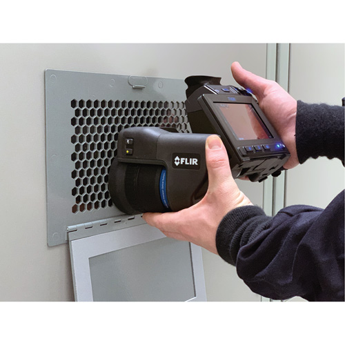 Cam&eacute;ra d'imagerie thermique T1010 HD avec objectif de 28°, 800 x 480 pixels, -40° - 650°C (-40° - 1202°F), 25 mK Maritime Industrial Rubber