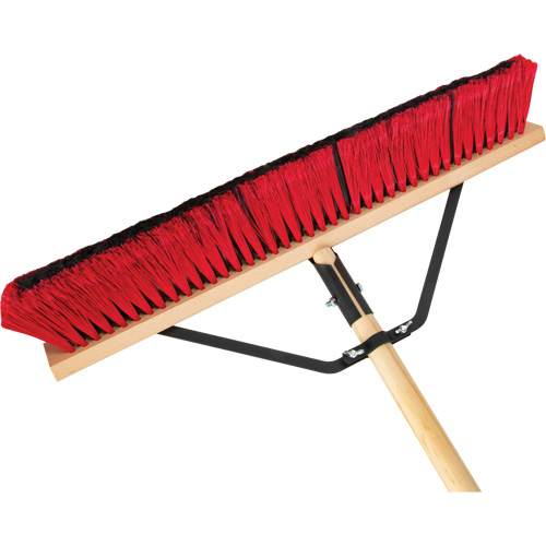Balai-brosse &agrave; manche renforc&eacute;, 24", Moyen, Soies PVC Maritime Industrial Rubber