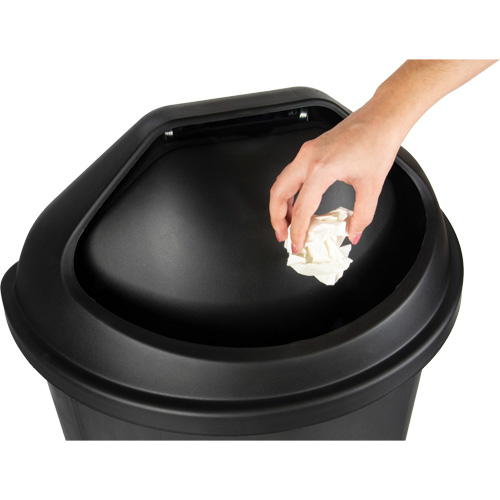 Poubelle demi-ronde, Poly&eacute;thyl&egrave;ne, 21 gal. US Maritime Industrial Rubber