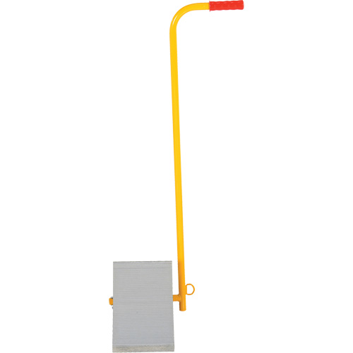 Cale de roues en aluminium avec poign&eacute;e, 7" la x 11-7/8" p x 7-11/16" h Maritime Industrial Rubber