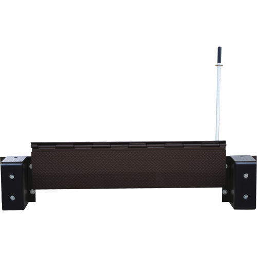 Niveleur de quai m&eacute;canique Edge-O-Dock, 99" la, 72" Largeur de la plateforme, 29" Port&eacute;e Maritime Industrial Rubber