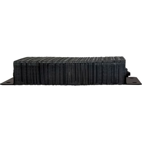 Butoirs de quai lamell&eacute;s, Horizontal, Caoutchouc, 24" la x 4" p x 12" h Maritime Industrial Rubber