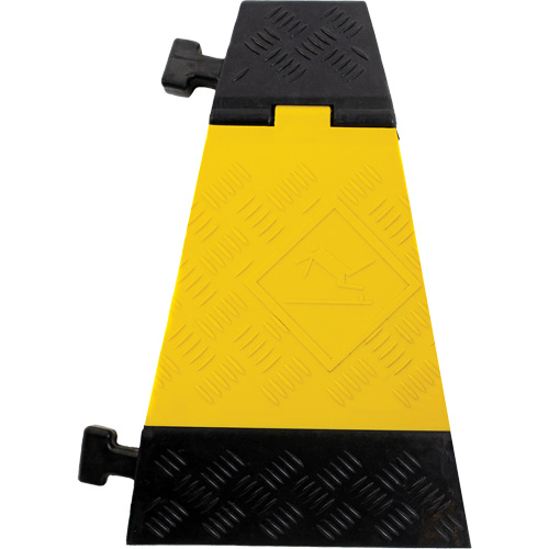 Powerhouse Heavy-Duty Right Turn Cable Protector, 5 Channels, 12" L x 19.75" W x 2.25" H Maritime Industrial Rubber