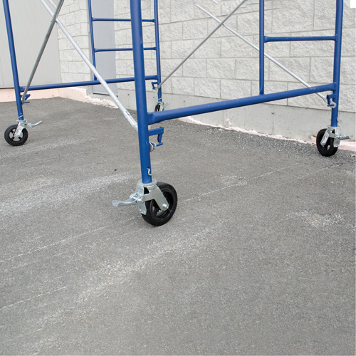 Tour d'&eacute;chafaudage compl&egrave;te avec roulettes, 69-1/2" p x 178" h Maritime Industrial Rubber
