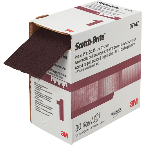 Pr&eacute;paration de la couche d'appr&ecirc;t VFN Scotch-Brite, 4-3/4" x 180", Oxyde d'aluminium Maritime Industrial Rubber