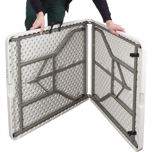 Table se pliant en deux, Rectangulaire, 72" l x 30" la, Poly&eacute;thyl&egrave;ne, Blanc Maritime Industrial Rubber