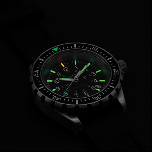 Grande montre automatique de plong&eacute;e, Num&eacute;rique, &agrave; piles, 41 mm, Noir Maritime Industrial Rubber