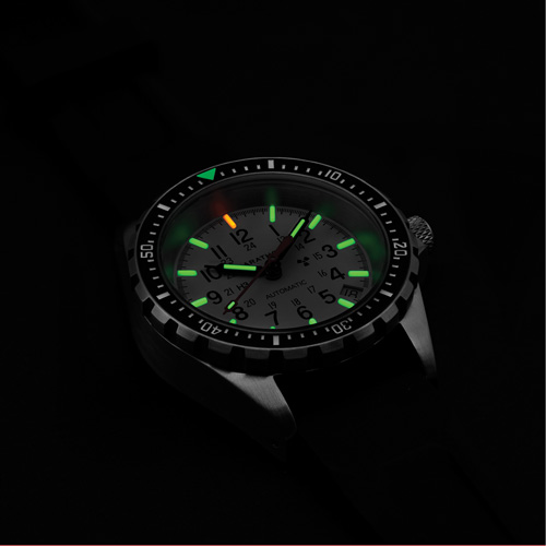 Montre automatique moyenne pour plongeur &eacute;dition arctique, Num&eacute;rique, &agrave; piles, 36 mm, Noir Maritime Industrial Rubber