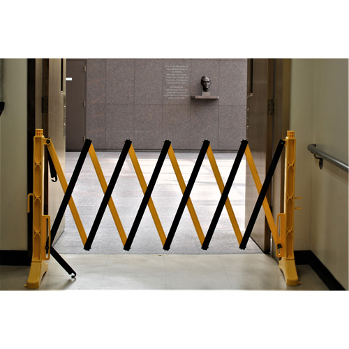 Xpandit Barricade, 36" H x 11.5' L, Black/Yellow Maritime Industrial Rubber
