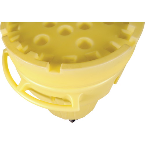 Baril sur roues Ultra-Overpacks, 95 gal., Mobile Maritime Industrial Rubber