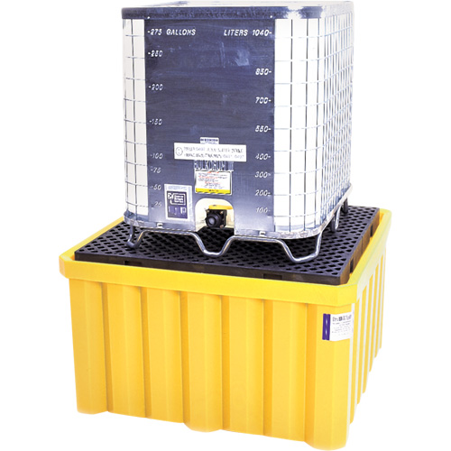 Palette antid&eacute;versement avec drain Ultra-IBC Spill Pallet , Capacit&eacute; de d&eacute;versement 400 gal. US, 58,75" x 58,75" x 33" Maritime Industrial Rubber