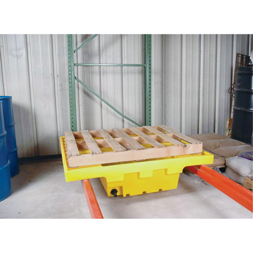 Contenant de confinement Ultra-Rack Sump, 51,5'' lo x 51,5'' la x 12" ha, 66 gal. US Capacit&eacute; Maritime Industrial Rubber