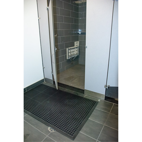Tapis d'entr&eacute;e ext&eacute;rieure, Caoutchouc, Grattoir Type, Motif Textur&eacute;, 2' x 2-2/3', Noir Maritime Industrial Rubber