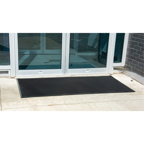 Tapis d'entr&eacute;e ext&eacute;rieure, Caoutchouc, Grattoir Type, Motif Textur&eacute;, 2' x 2-2/3', Noir Maritime Industrial Rubber