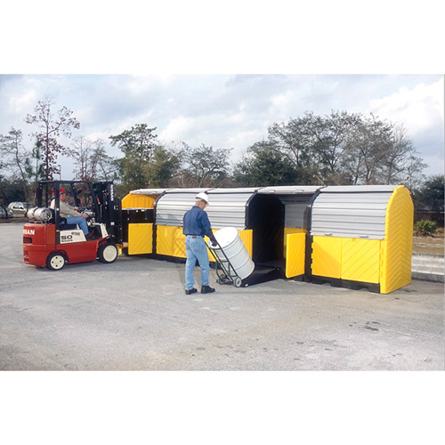 P20 Plus Ultra-Hard Top Spill Pallets avec drain, 312" lo x 79" la x 62" h, Capacit&eacute; de charge 9000 lb Maritime Industrial Rubber