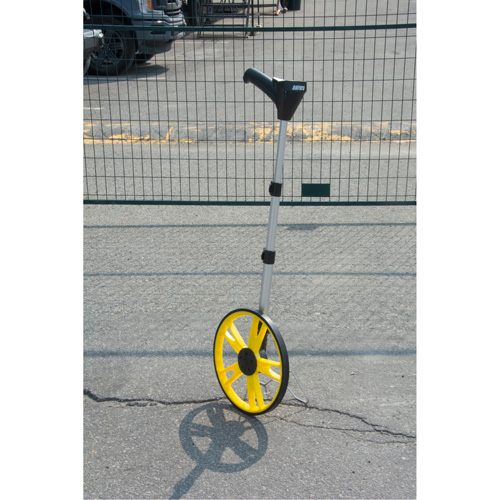 Roue d'arpentage num&eacute;rique, 12,5"/31,8 cm, Gamme de 99999,9 m, Pieds/m&egrave;tres Maritime Industrial Rubber