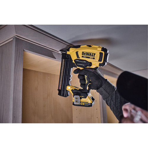 XR&reg; Cordless 18Ga Brad Nailer, 20 V, Lithium-Ion Maritime Industrial Rubber