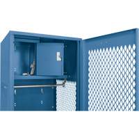Casier pour &eacute;quipement avec porte, Acier, 24" la x 18" p x 72" h, Bleu fonc&eacute; Maritime Industrial Rubber
