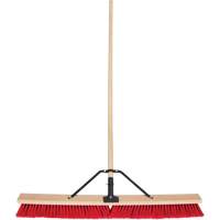 Balai-brosse &agrave; manche renforc&eacute;, 36", Moyen, Soies PVC Maritime Industrial Rubber