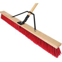 Balai-brosse &agrave; manche renforc&eacute;, 36", Moyen, Soies PVC Maritime Industrial Rubber
