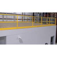 Barri&egrave;re de s&eacute;curit&eacute; pour mezzanine, 68-1/2" lo x 42" ha, 80-1/16" &eacute;lev&eacute;e, Jaune Maritime Industrial Rubber