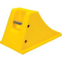 Cales de roue avec surface antid&eacute;rapante en caoutchouc, Polyur&eacute;thane, Jaune, 11-1/4" la x 21" p x 12-1/4" h Maritime Industrial Rubber