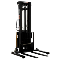 Gerbeur pour chariot &eacute;l&eacute;vateur, Fonctionnement &eacute;lectrique, Capacit&eacute; 2000 lb, Lev&eacute;e max 137" Maritime Industrial Rubber