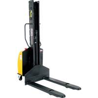 Gerbeur motoris&eacute; avec m&acirc;t &eacute;troit, Fonctionnement &eacute;lectrique, Capacit&eacute; 1500 lb, Lev&eacute;e max 118" Maritime Industrial Rubber