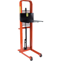 Gerbeur hydraulique &agrave; plateforme, M&eacute;canisme Pompe au pied, Capacit&eacute; de 1000 lb, Levage max de 80" Maritime Industrial Rubber