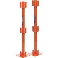 Poteaux temporaires ProGuards pour barri&egrave;re de s&eacute;curit&eacute;, 8" la x 39" h, Orange Maritime Industrial Rubber