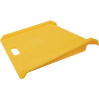 Rampe de trottoir portable en poly pour diable, Capacit&eacute; de 1000 lb, 27" la x 27" lo Maritime Industrial Rubber