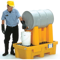 Syst&egrave;me de confinement Ultra-Drum pour 1 baril avec drain, 52" lo x 29" la x 49,5" ha, 750 gal. US Capacit&eacute; Maritime Industrial Rubber