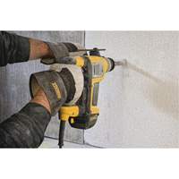 Marteau combin&eacute; SDS-Plus, 1-1/8", 9 A, 0-4700 Coups/min, 0-820 Tr/min, 3,1 lb-pi Maritime Industrial Rubber