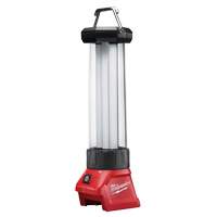 Lanterne et &eacute;clairage &agrave; faisceau concentr&eacute; M18, DEL, 700 lumens, 10 hres de fonctionnement, Bloc-pile Rechargeable, Plastique Maritime Industrial Rubber